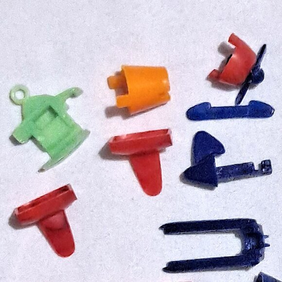 5 Vintage 1960s Puzzle Keychain Gumball Vending Machine Toys - Picture 10 of 10